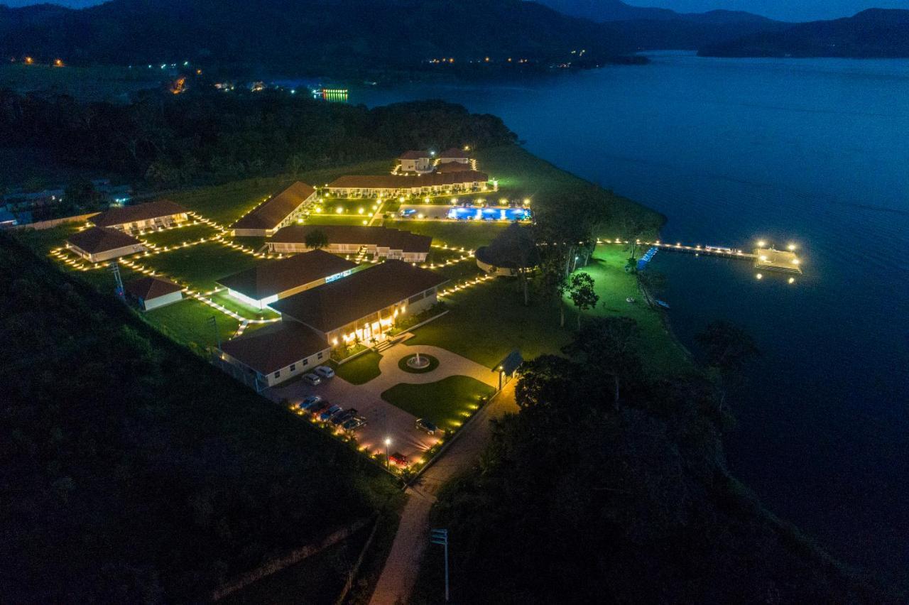 Bella Terra Laguna Azul & 5*