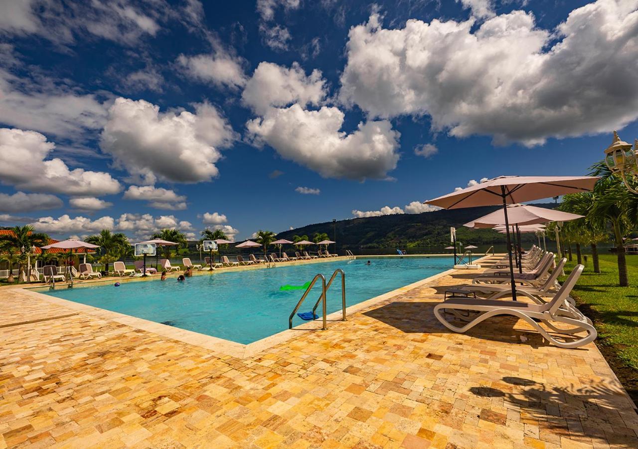 Resort Bella Terra Laguna Azul & Sauce