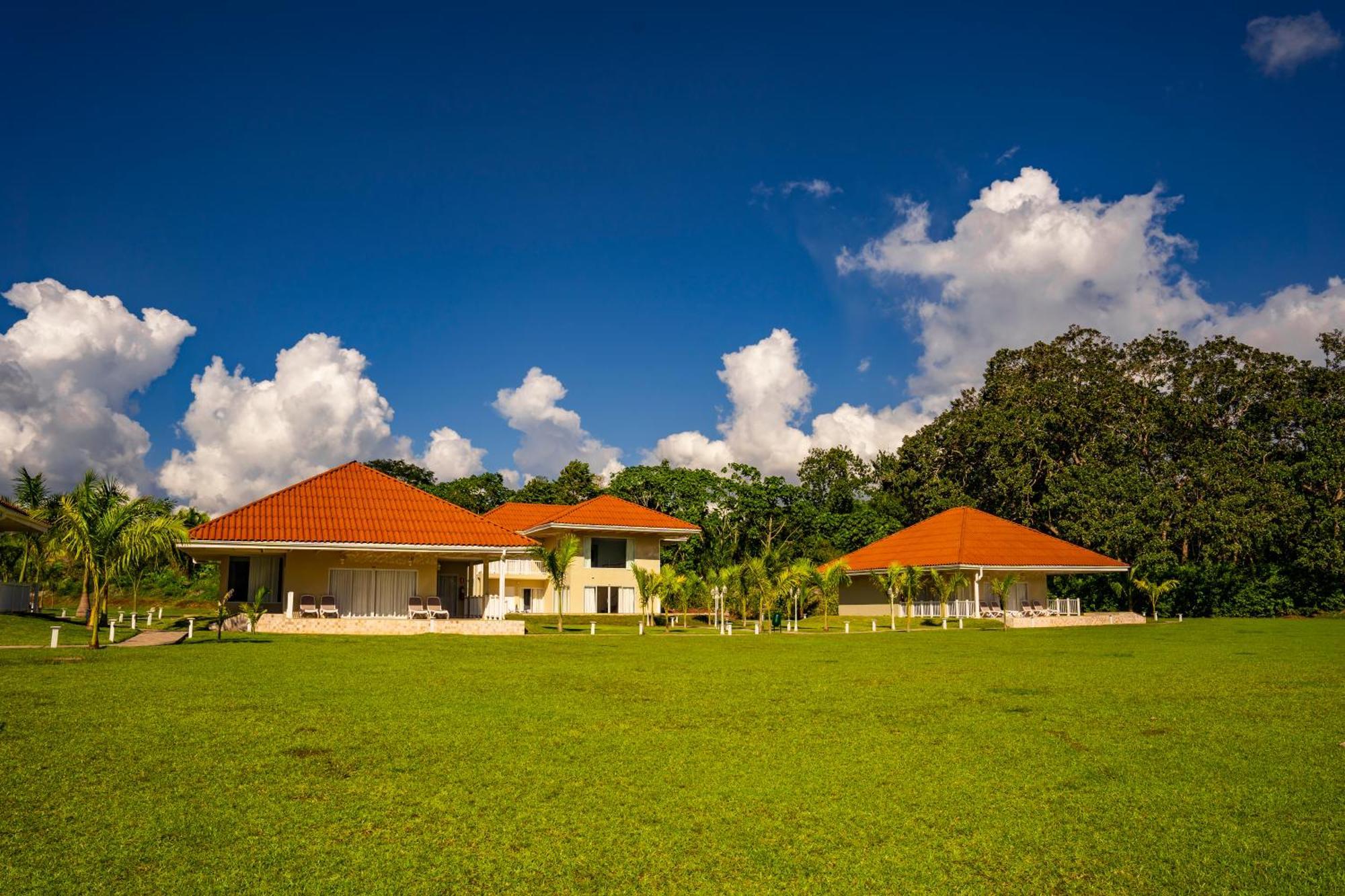 Bella Terra Laguna Azul & 5*