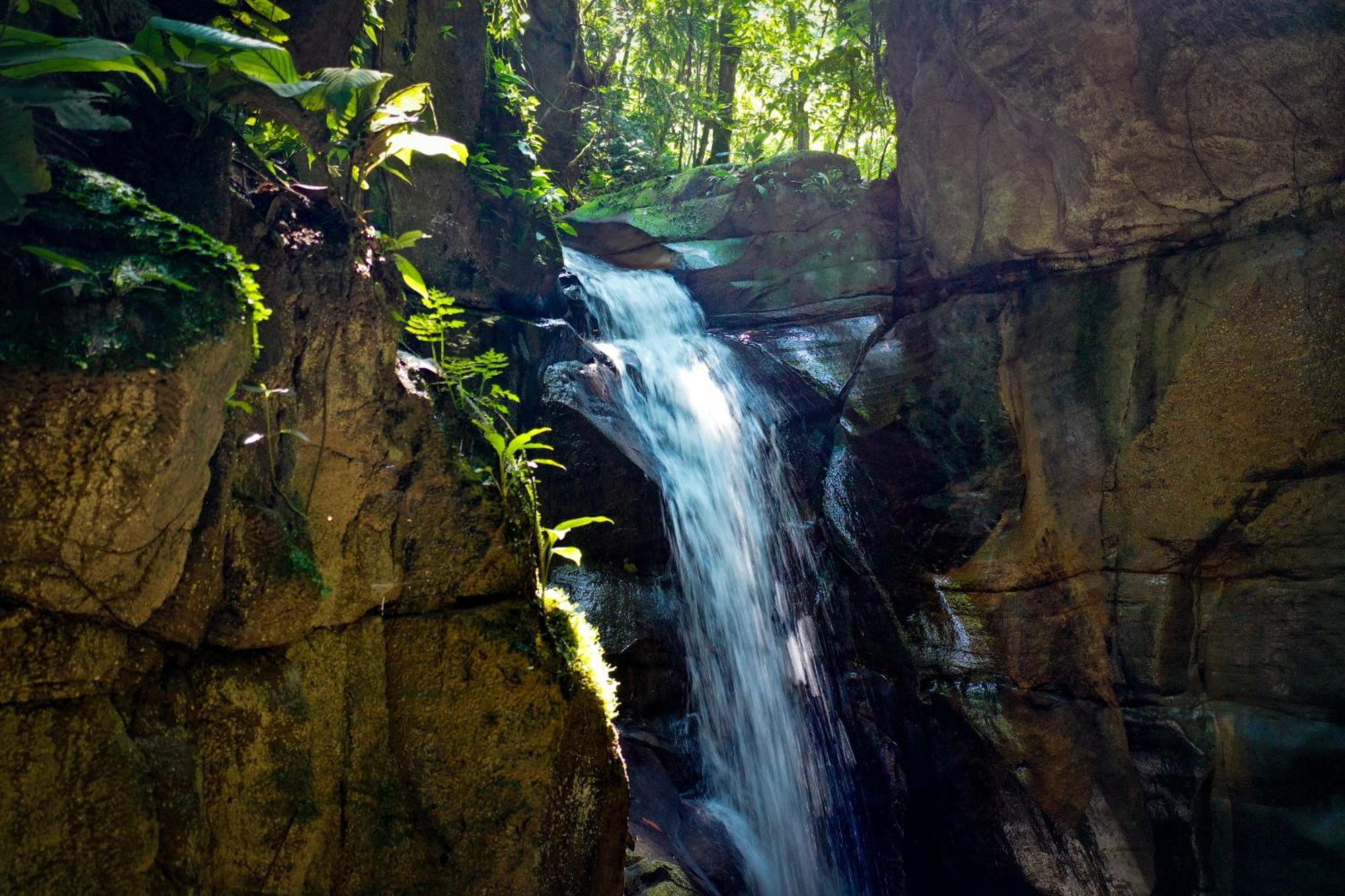 Bella Terra Laguna Azul &