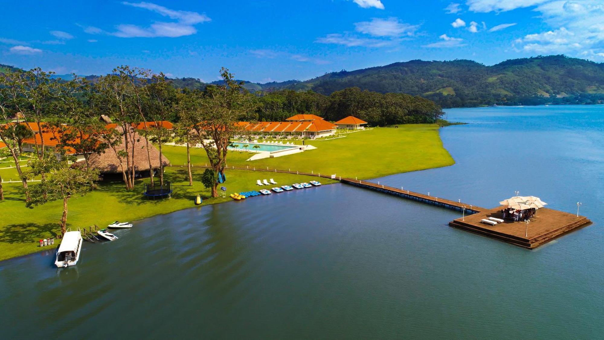Bella Terra Laguna Azul & Station touristique 5*
